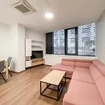 Metropolitan Star Apart Hotel