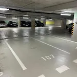 Ein Park Apartment With Free Parking