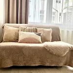 The Elite Suite II Downtown Ac & Garage Parking