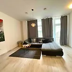 Amazing Large 2,5Rooms With Terrace And Parking!