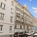Air Conditioned Apartment 5 Min To Railway Station - Old Town