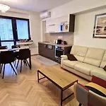 3 Room City Center Apartment By Bratislavatrip