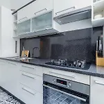 Newly Renovated Apartment In The Old Town