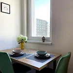 Skynest B404