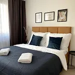 Skynest B404