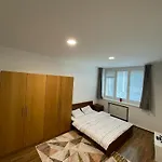 Luxury 2Bed Flat With Free Parking