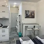 White Apartment, Kraskova 2, Bratislava