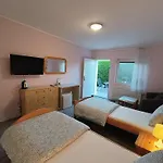Cozy Room With Garden In Bratislava