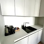 Apartman S Klimatizaciou A Balkonom Pri Letisku Bts