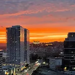 Sag 20Th Floor Klingerka Residence Castle View Free Parking Free Wifi