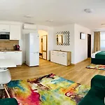 Wx Hotel