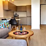 New Cozy 2 Room Pink Apartment Bratislava 059