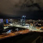 Klingerka Apartment, 25Th Floor With Free Parking And View Of Castle And Danube