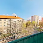 2Br Apt With Free Garage Parking, Close To The Historic Centre