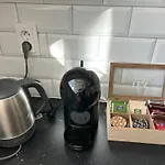 New Apartment 6 - Self Check In, Free Parking