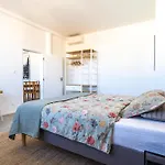 Old Town Apartment Black