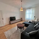 Stylish Flat In City Centre