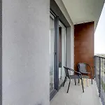 Star Stylish Flat In A Modern Neighborhood