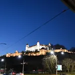 Extralarge Queen Room In The Heart Of Bratislava With Terrace