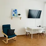 Studio Apartment Bluebell