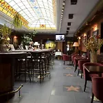 Film Hotel