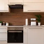 Feel Like Home @Strakova, Very Central Luxury Apt