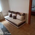 Byt - Apartman - Robotnicka