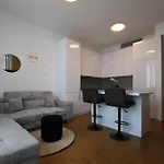 Skau White Residence In Sky Park 3 Tower 27 Floor Panoramic View Free Parking