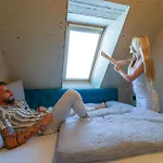Chors Like A Hotel - 1St World Nft Block & Art Capsule Hostel Metachors