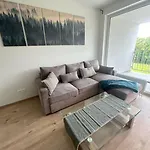Modern Aparment In Moruse Compex With Free Parking