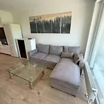 Modern Aparment In Moruse Compex With Free Parking