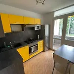 3-Bedroom Apartment By Zako