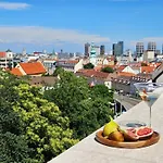 New Design Top-Class Suite Next To The Castle-Free Parking-Terrace