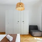 Historic Charm Apartment In Bratislava