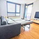 Mills - Free Parking - Balcony With City View - Close To Nivy Mall