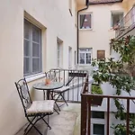 Old Pressburg - Green Courtyard