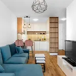 Leo Apartment - Ac & Free Parking