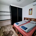 City Center Best Location Apartmen In Old Town