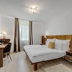 Hotel Antares