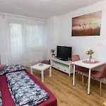 Apartment Near The Ondrej Nepela Winter Stadium