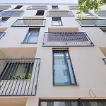 Adamick Place In City Centre With Free Parking