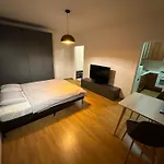 Peaceful Relaxation Apartment - Free Parking