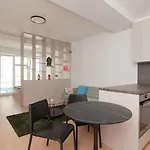 Beautiful Apartment In The City Center