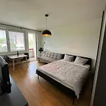 Peaceful Relaxation Apartment - Free Parking
