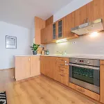 Wonderful Apartment Near City Center