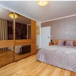 Syha - Luxury Design Apartment