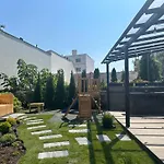 Leo Apartment Suite & Private Spa Zone - Old City