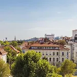 Bnb Sancova Panorama Loft
