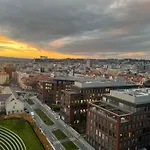 Luxury Flat In Sky Park, Castle View, Free Parking