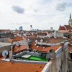 Arya - Spacious Penthouse Duplex With Rooftop Patio In The Main Square
